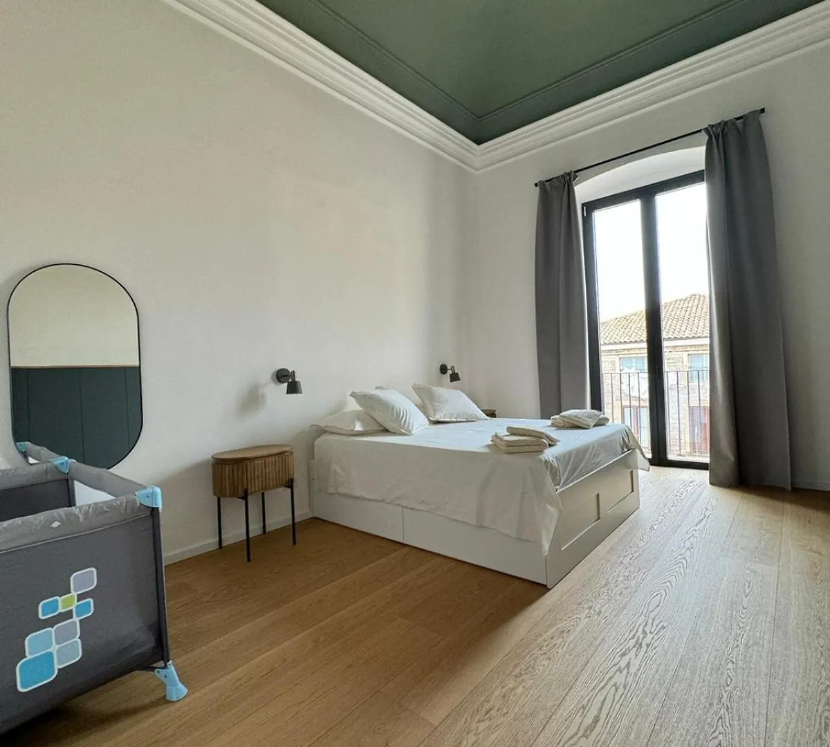 Splendid Apartment - Historic Center Of 카타니아