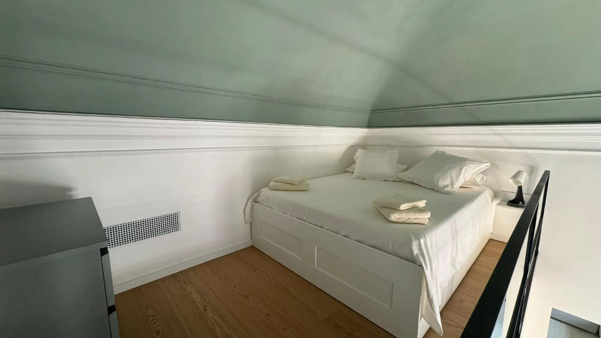 Splendid Apartment - Historic Center Of 카타니아 0*,  이탈리아